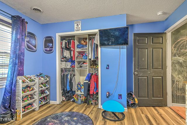 101 Whitaker Drive, Bristol, TN 37620