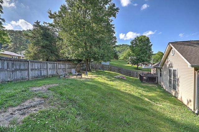 101 Whitaker Drive, Bristol, TN 37620