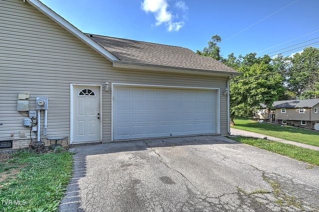 101 Whitaker Drive, Bristol, TN 37620