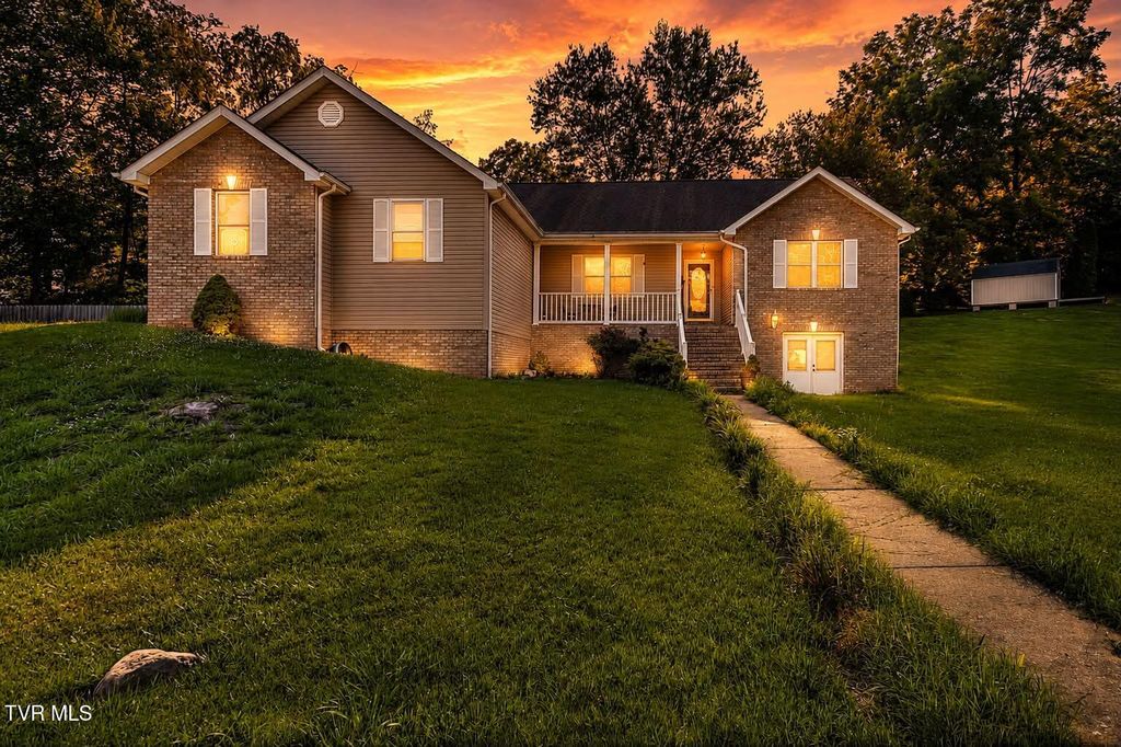 101 Whitaker Drive, Bristol, TN 37620