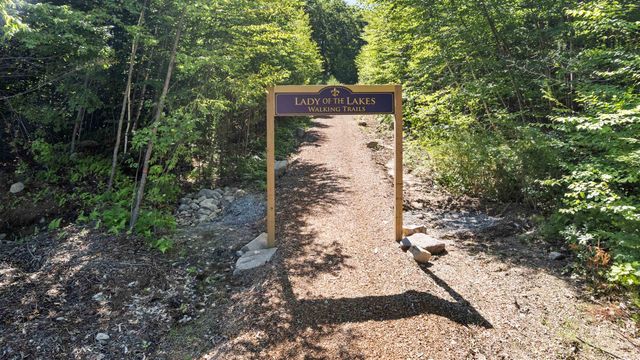 125 Lady Walsingham Way, Laconia, NH 03246