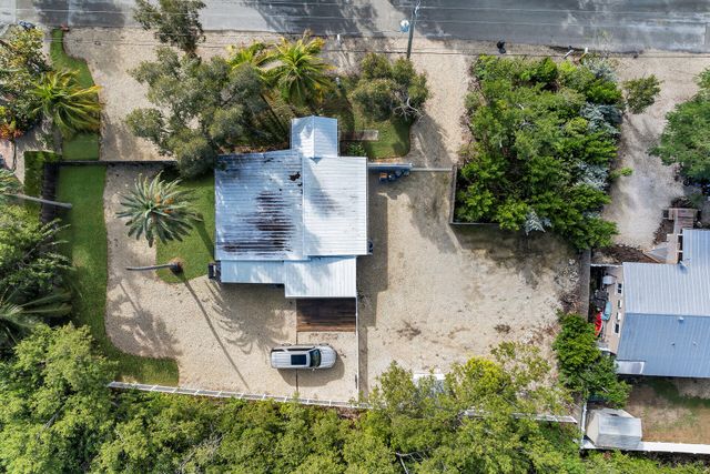 28 Tarpon Avenue, Key Largo, FL 33037
