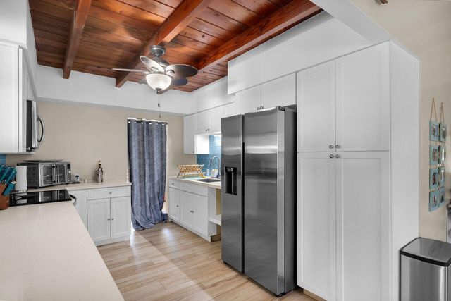 28 Tarpon Avenue, Key Largo, FL 33037