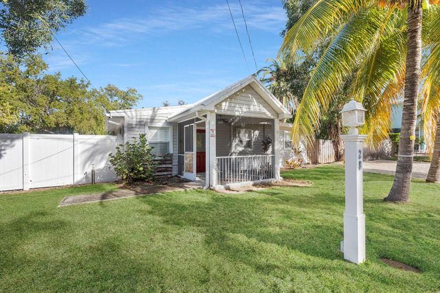 28 Tarpon Avenue, Key Largo, FL 33037