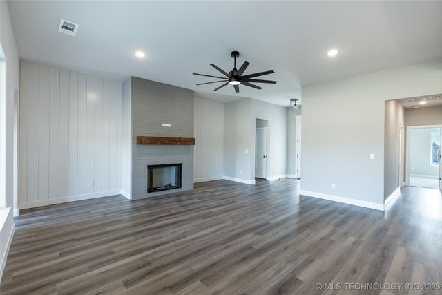 27909 E 107th Street S, Coweta, OK 74429