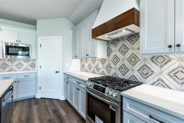 27909 E 107th Street S, Coweta, OK 74429