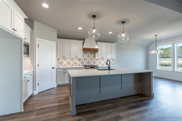 27909 E 107th Street S, Coweta, OK 74429