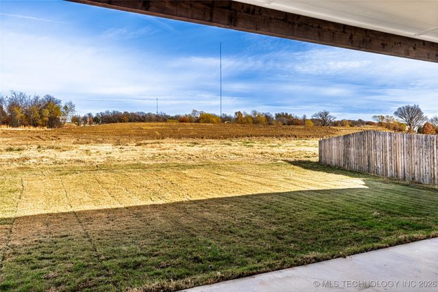 27909 E 107th Street S, Coweta, OK 74429