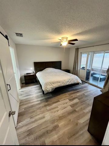 5555 CYNTHIA LANE, Sarasota, FL 34235