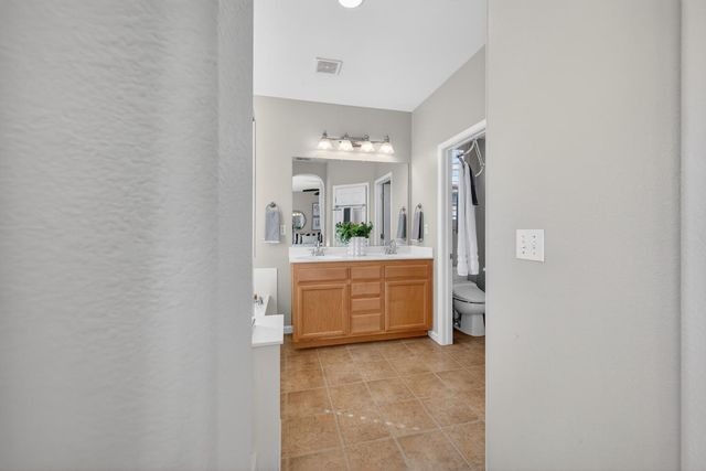 12320 Pawcatuck Way, Rancho Cordova, CA 95742