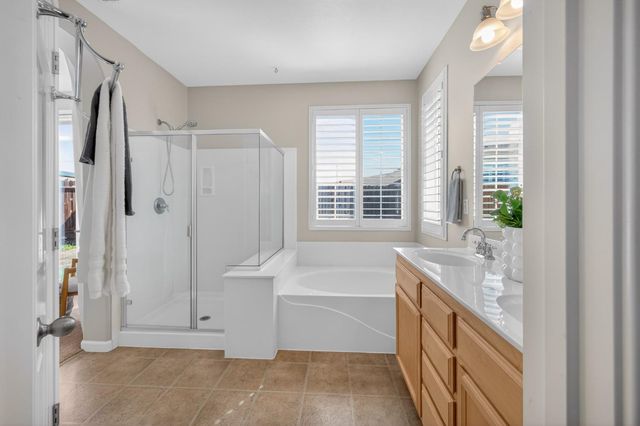 12320 Pawcatuck Way, Rancho Cordova, CA 95742