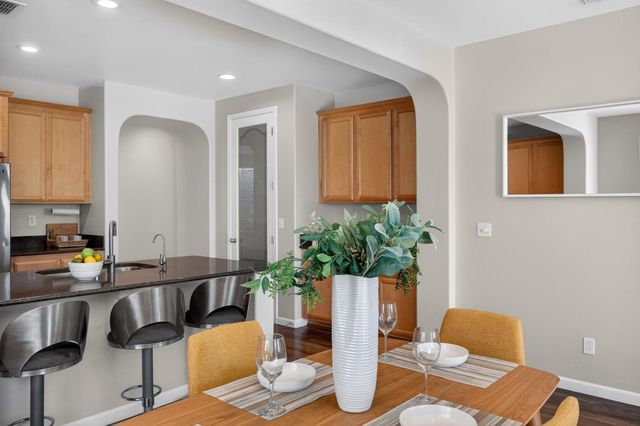 12320 Pawcatuck Way, Rancho Cordova, CA 95742