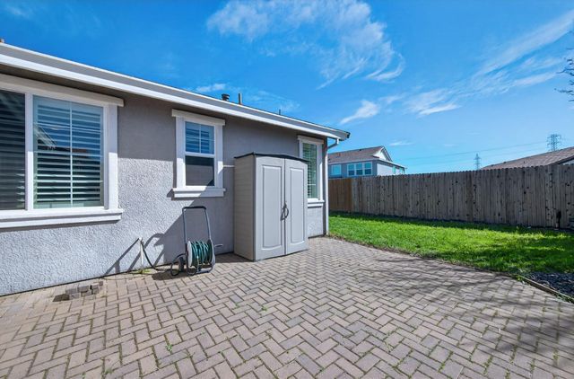 12320 Pawcatuck Way, Rancho Cordova, CA 95742