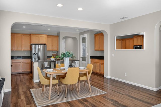 12320 Pawcatuck Way, Rancho Cordova, CA 95742