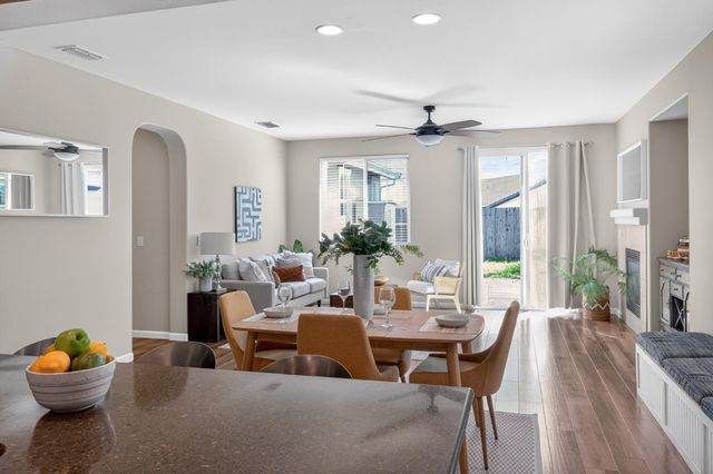 12320 Pawcatuck Way, Rancho Cordova, CA 95742