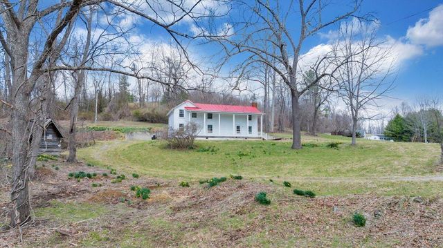 9537-9539 Floyd Hwy, Copper Hill, VA 24079