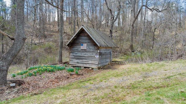9537-9539 Floyd Hwy, Copper Hill, VA 24079