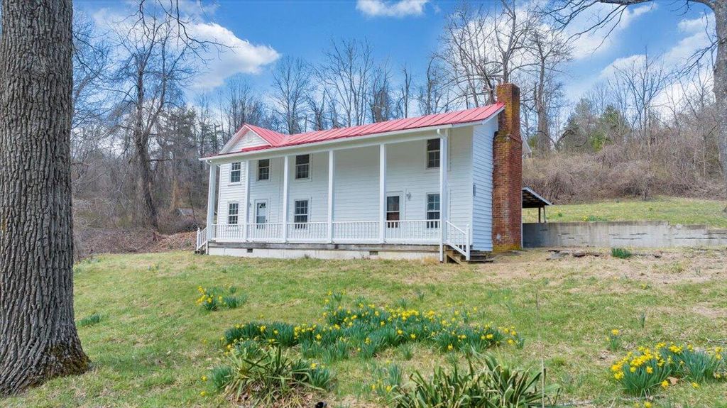 9537-9539 Floyd Hwy, Copper Hill, VA 24079
