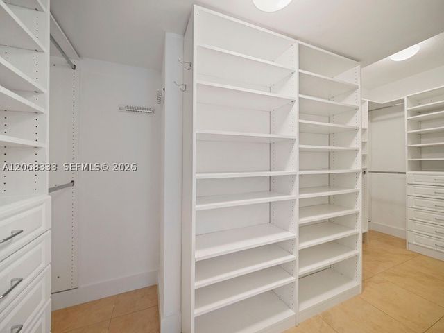 41 SE 5th St 2310, Miami, FL 33131