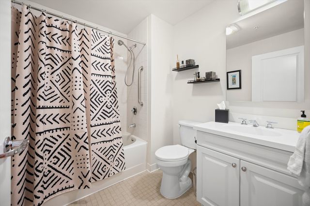 519 Harrison Avenue D613, Boston, MA 02118