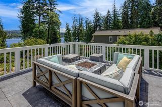 9950 SE 39th Street, Mercer Island, WA 98040