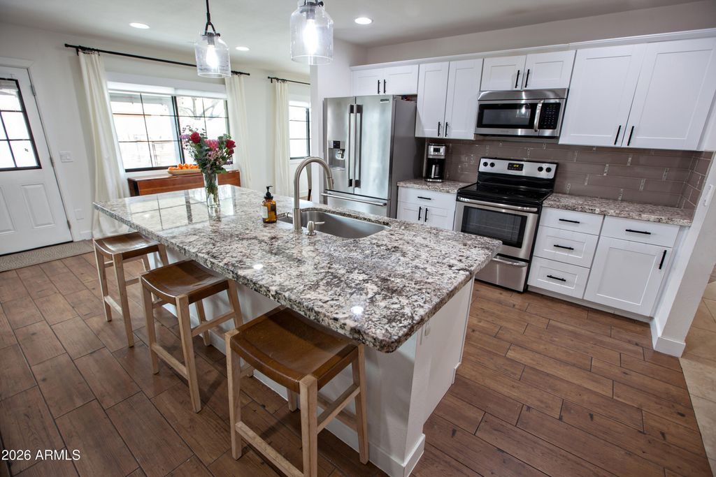 1217 E WATSON Drive, Tempe, AZ 85283 — exterior