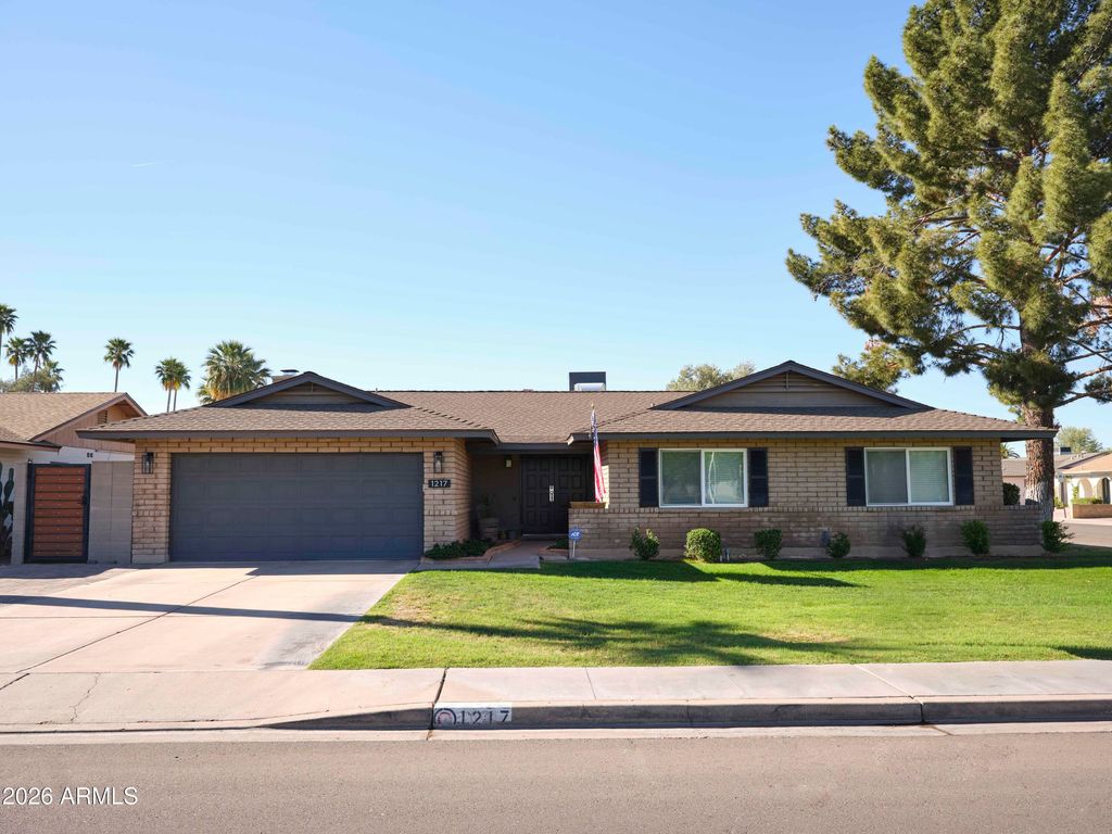 1217 E WATSON Drive, Tempe, AZ 85283 — photo 5