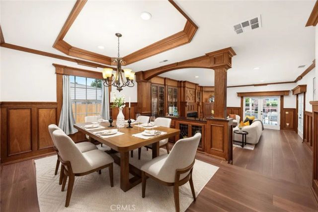 403 S Valley Center Avenue, Glendora, CA 91741