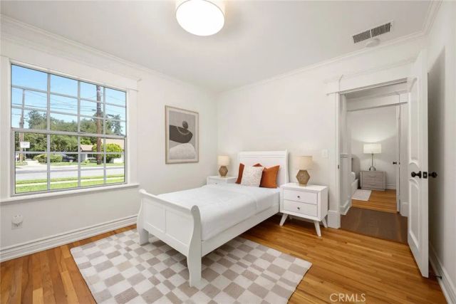 403 S Valley Center Avenue, Glendora, CA 91741