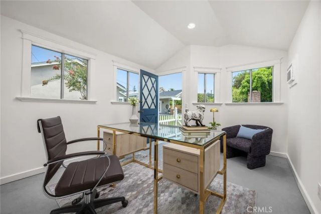 403 S Valley Center Avenue, Glendora, CA 91741