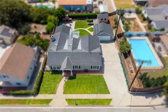 403 S Valley Center Avenue, Glendora, CA 91741