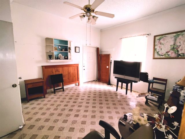516 & 518 S Glasgow Drive, Dallas, TX 75223
