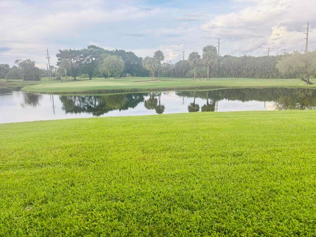 5246 Fountains Drive S, Lake Worth, FL 33467