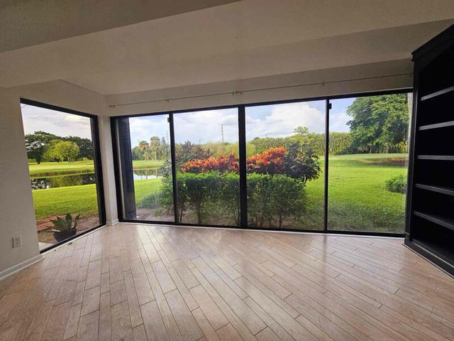 5246 Fountains Drive S, Lake Worth, FL 33467