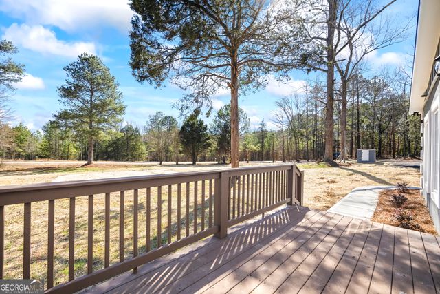 737 Broad River Road, Carlton, GA 30627