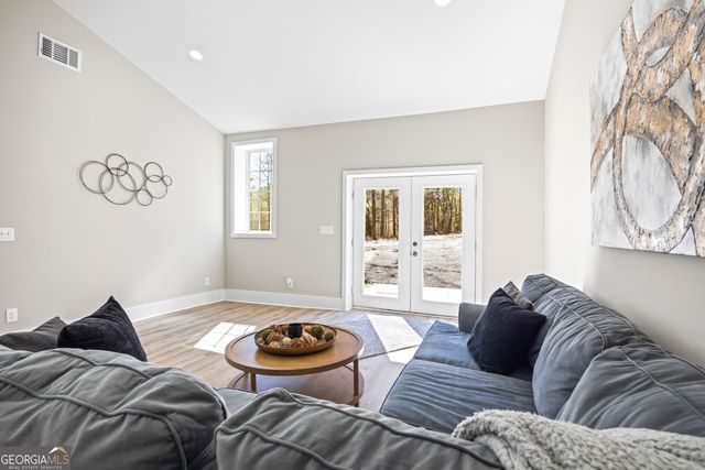 737 Broad River Road, Carlton, GA 30627