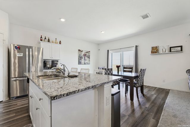 5810 Rue Picasso, Converse, TX 78109