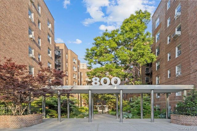 800 Grand Concourse 1CN, Bronx, NY 10451