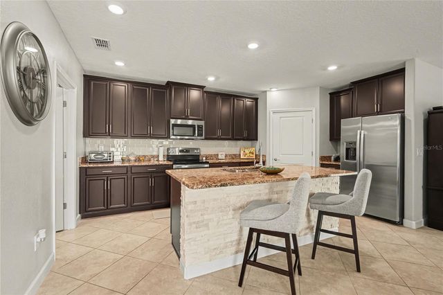 10231 ECHO DOCK LOOP, San Antonio, FL 33576