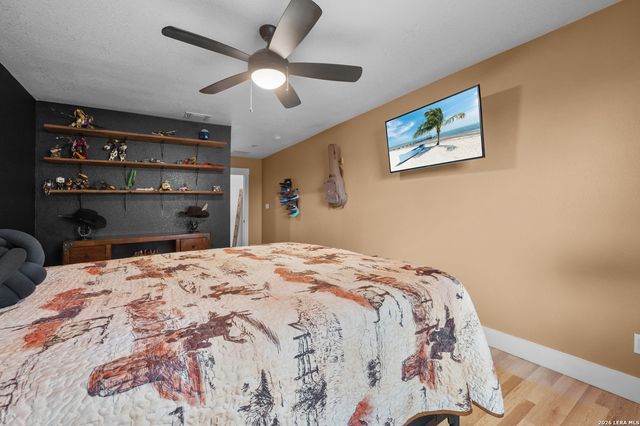 1591 Leissner School, Seguin, TX 78155