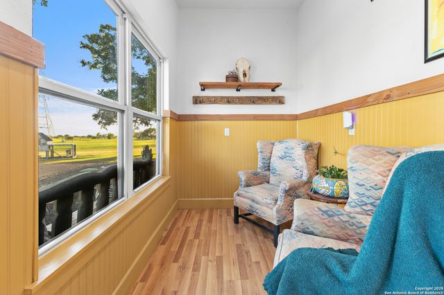 1591 Leissner School, Seguin, TX 78155