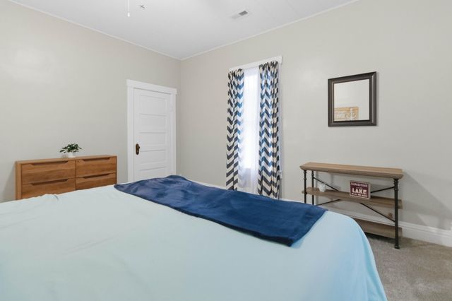 138 W French Avenue, Burnside, KY 42519
