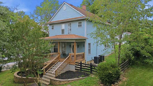 138 W French Avenue, Burnside, KY 42519