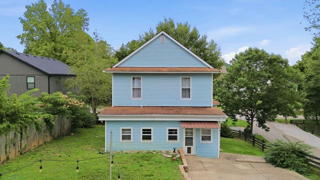 138 W French Avenue, Burnside, KY 42519
