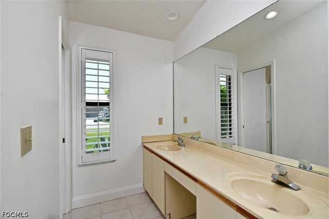 11477 Longshore WAY W, Naples, FL 34119