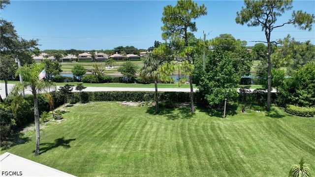 11477 Longshore WAY W, Naples, FL 34119