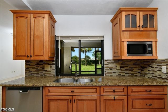11477 Longshore WAY W, Naples, FL 34119