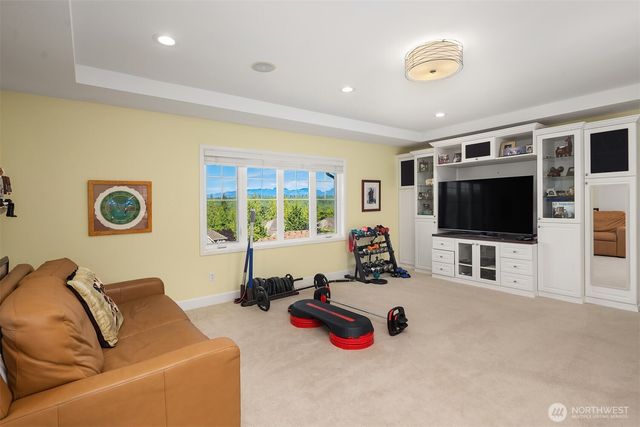 2146 277th Avenue SE, Sammamish, WA 98075