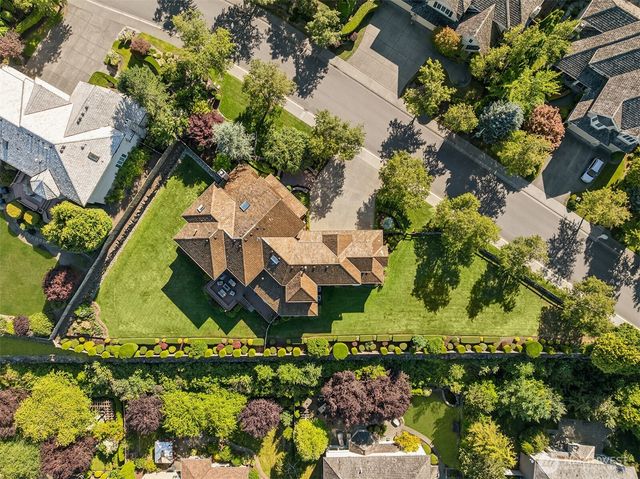 2146 277th Avenue SE, Sammamish, WA 98075