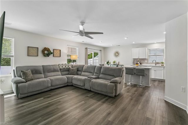 6964 Motley Landing DR, Gloucester, VA 23061